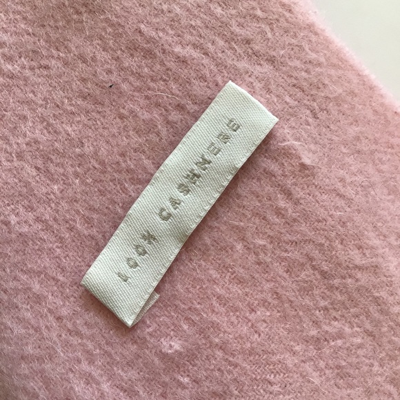 PINK CASHMERE FRINGED SCARF - Picture 4 of 6